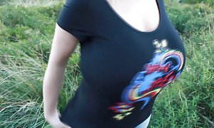 建模的裸体女人性感的摩洛伊斯兰解放阵线的红头毛
